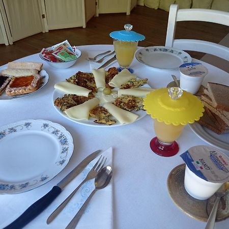 La Casa Di Tara B&B Armonia E Natura เรกานาติ ภายนอก รูปภาพ