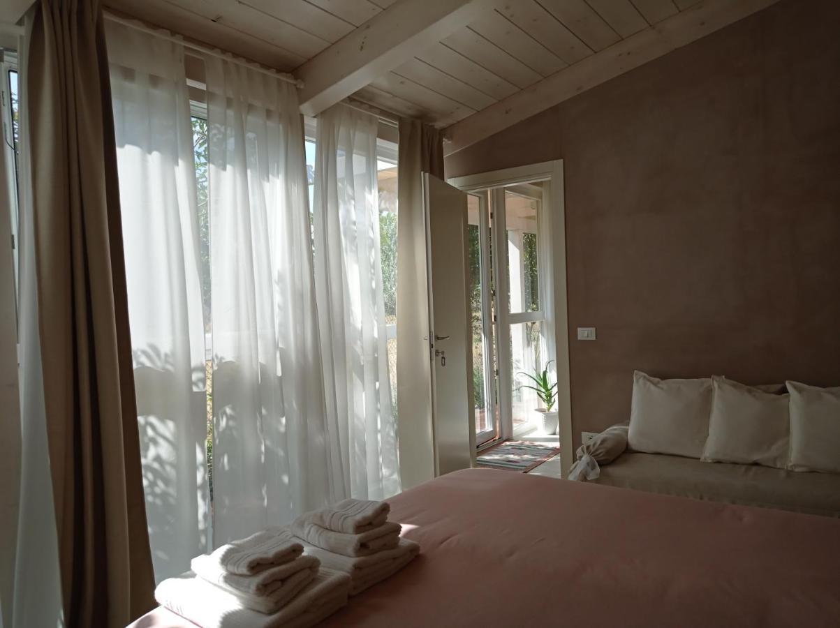 La Casa Di Tara B&B Armonia E Natura เรกานาติ ภายนอก รูปภาพ