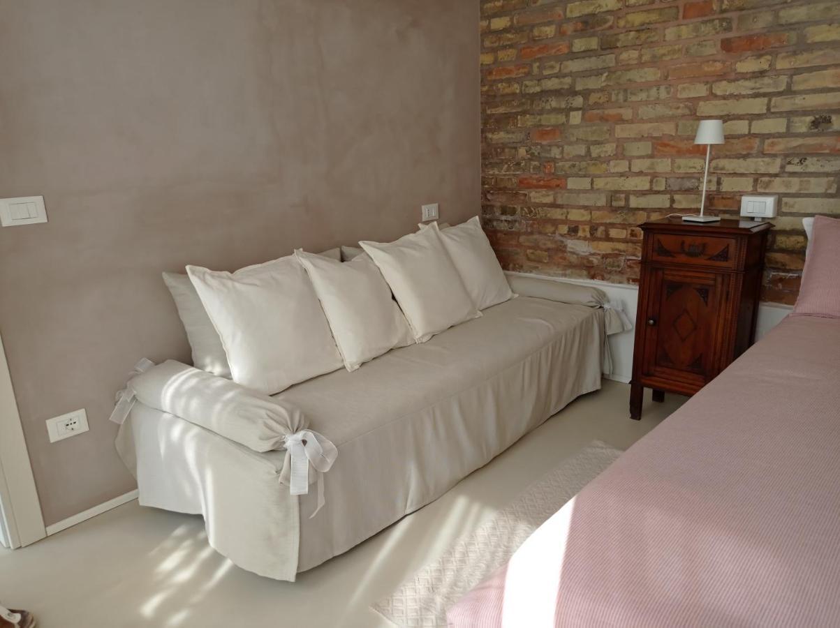 La Casa Di Tara B&B Armonia E Natura เรกานาติ ภายนอก รูปภาพ