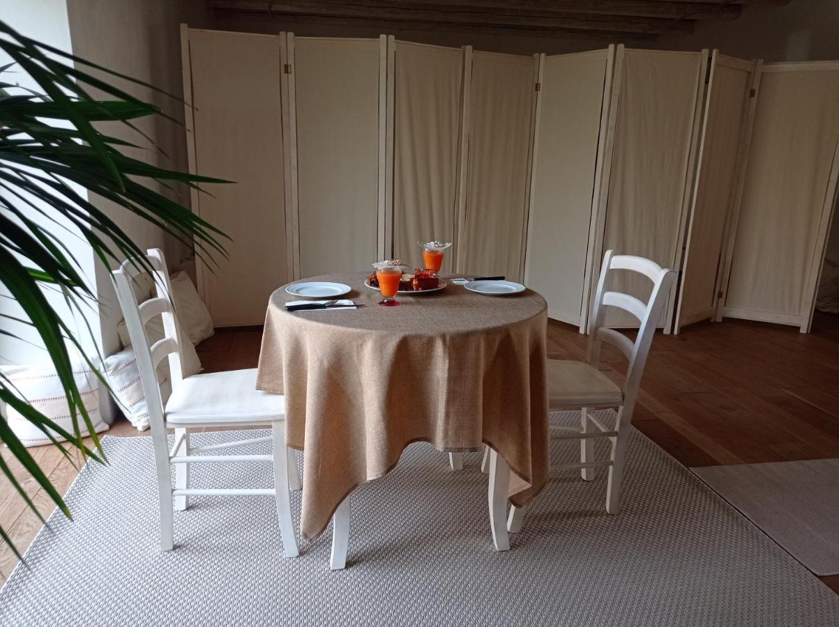 La Casa Di Tara B&B Armonia E Natura เรกานาติ ภายนอก รูปภาพ